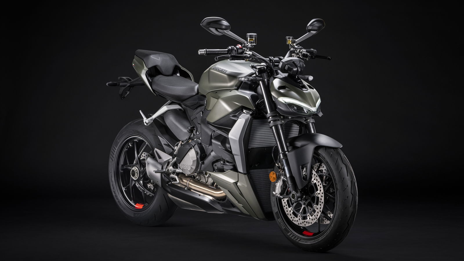 Ducati Streetfighter V2 in Storm Green paint